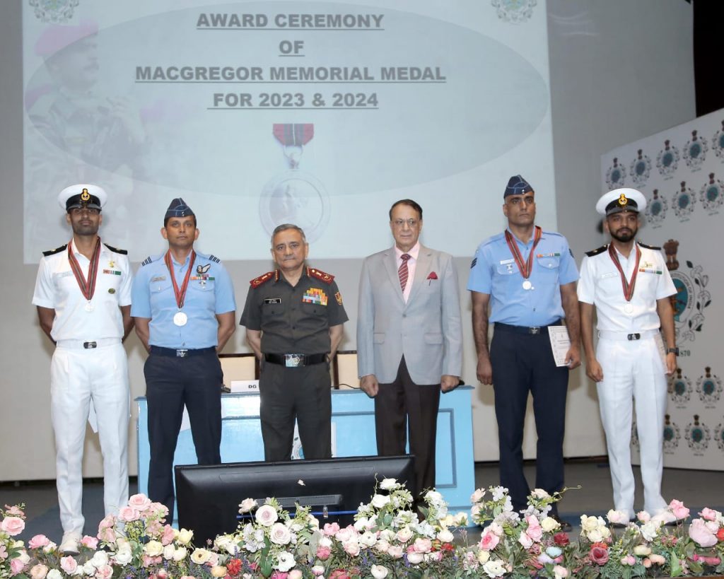 Five gets MacGregor Medal for military reconnaissance, exploration & adventure