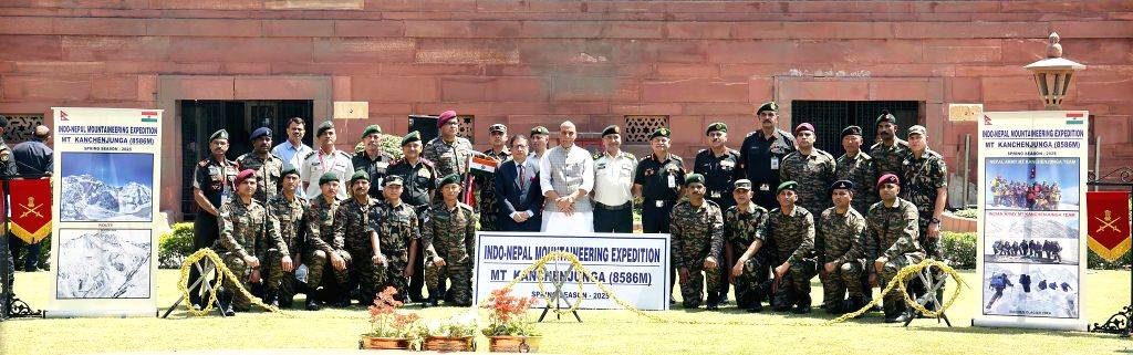 Two expeditions to reach Mt Everest and Kangchenjunga are flagged-off