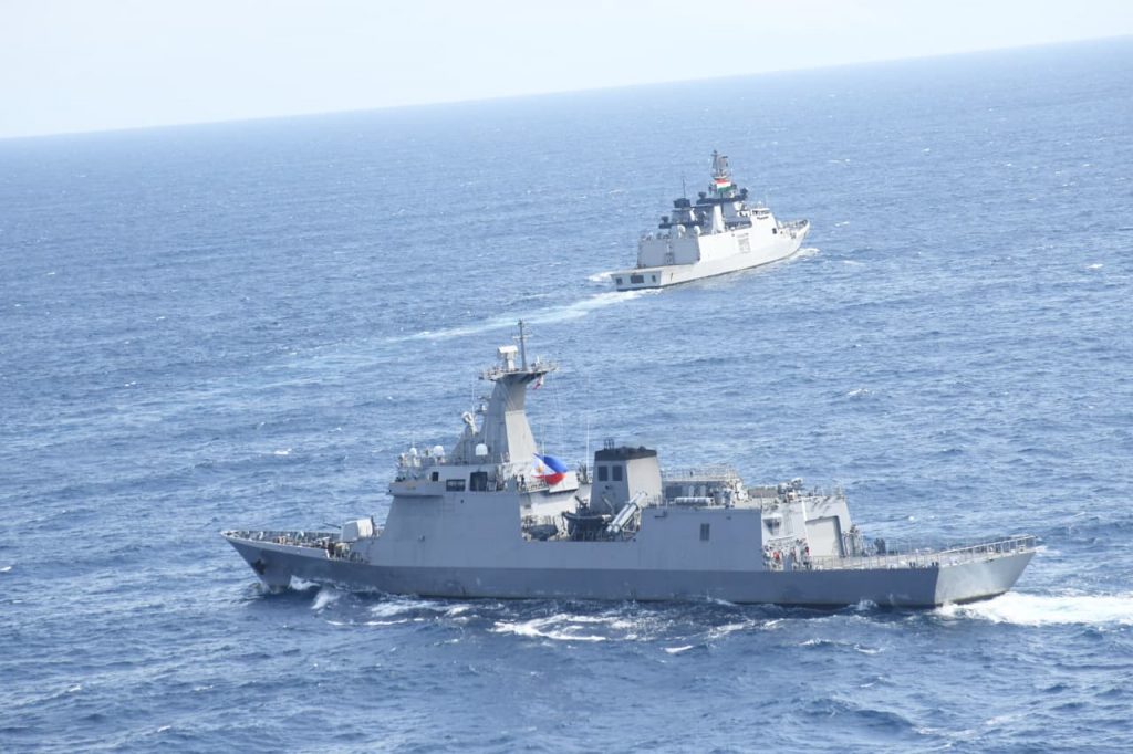 Stealth frigate INS Sahyadri reaches Port of Manila