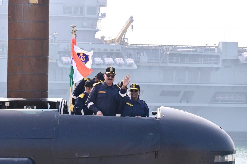 President takes a submarine sortie
