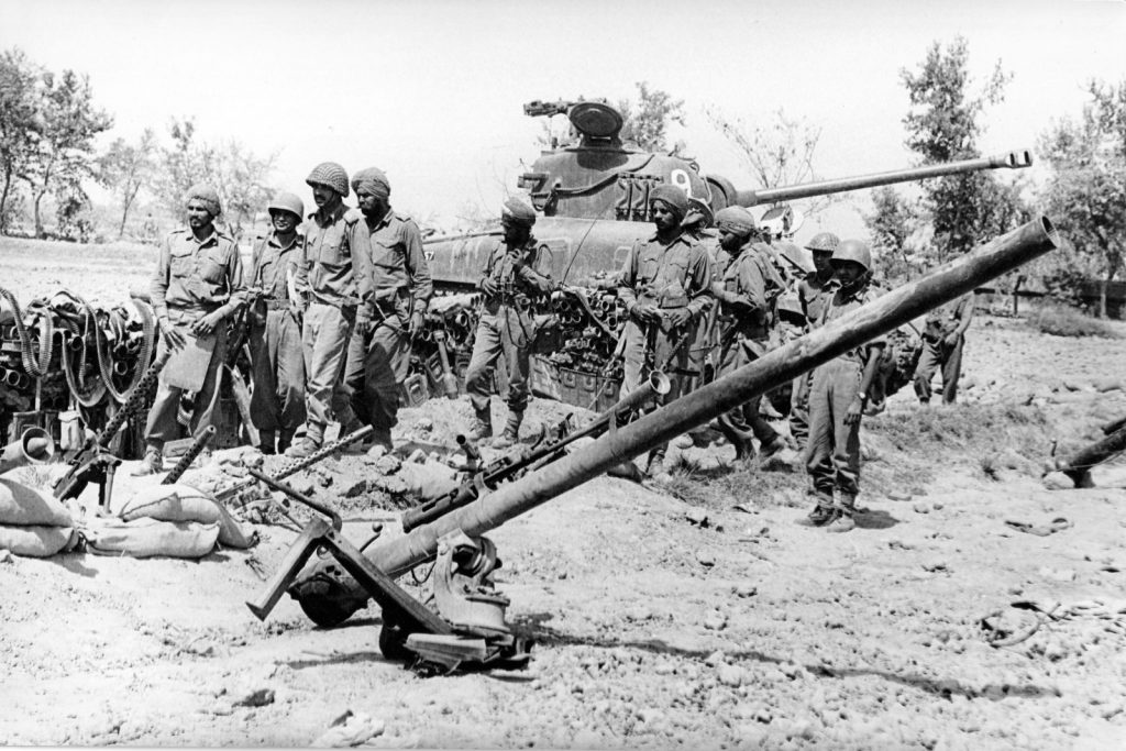  ‘Fall of Pakistan at Wagah Border’: rare exhibits by RL Chopra