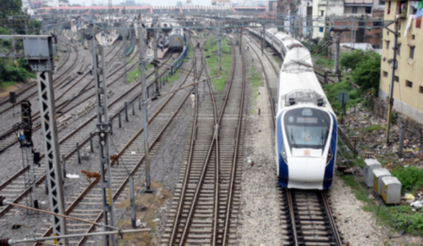 Railways gets Cabinet approval for three multitracking projects