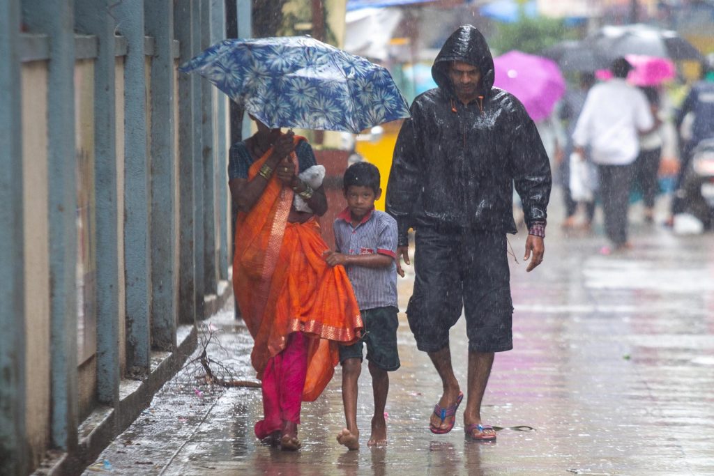 IMD predicts early monsoon this year